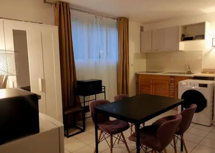Appartement Au Calme Orsay Paris